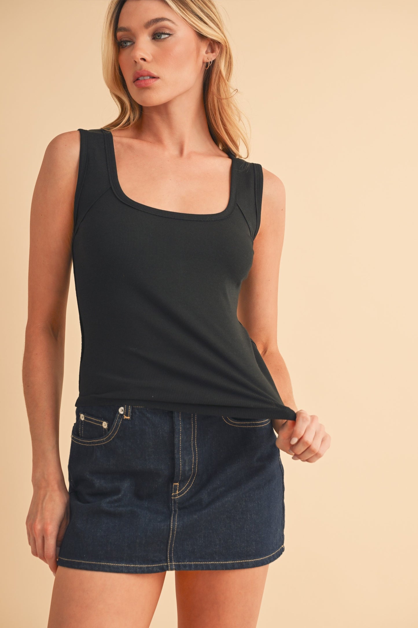 Black Lauri Tank
